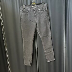 Levi's Women's Gray Skinny Jeans